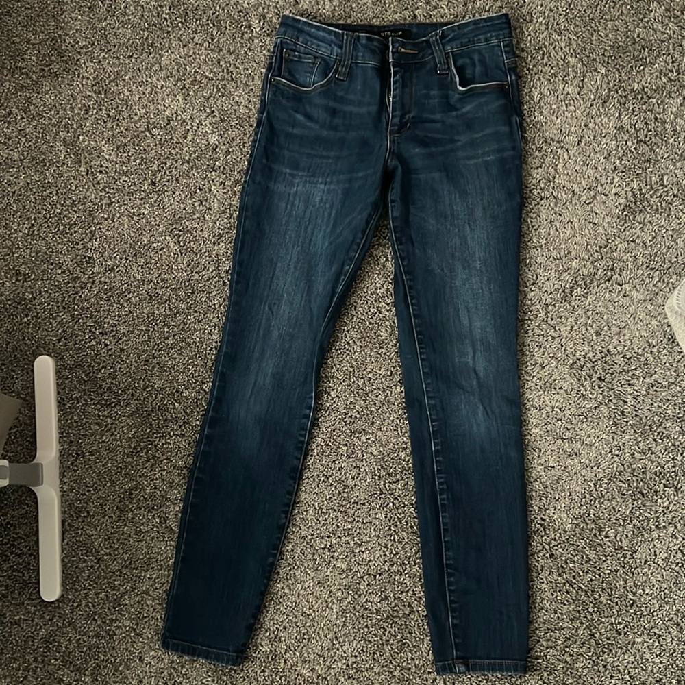 Dark wash skinny